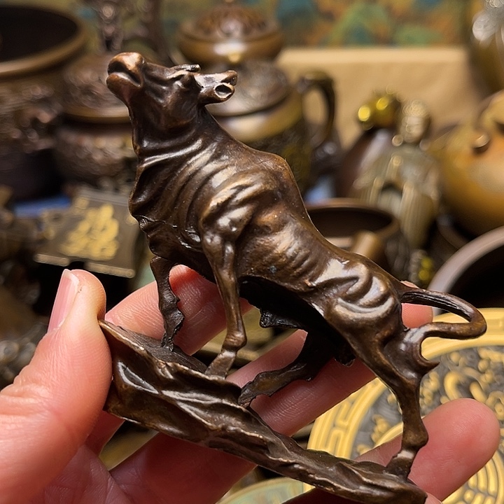 精美铜器批发档口