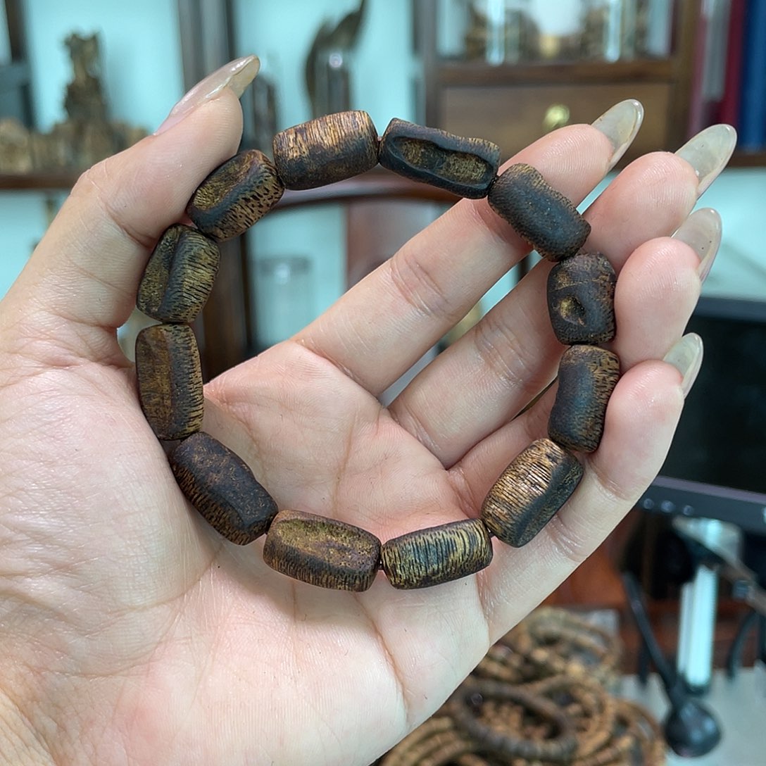 物***非沉香碎屑沉香留疤单圈