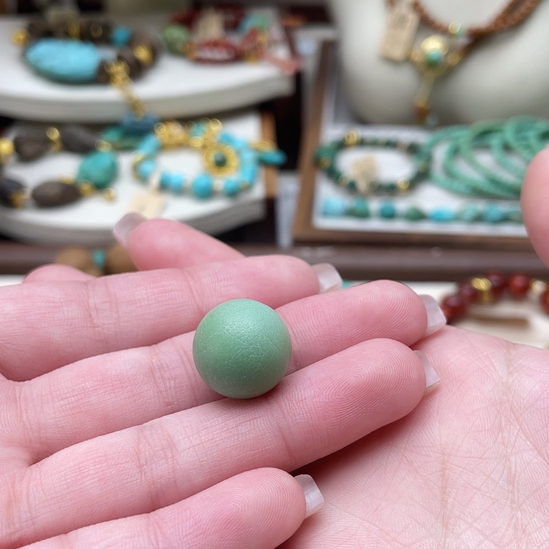 孙***子绿松石未镶嵌设计款圆珠