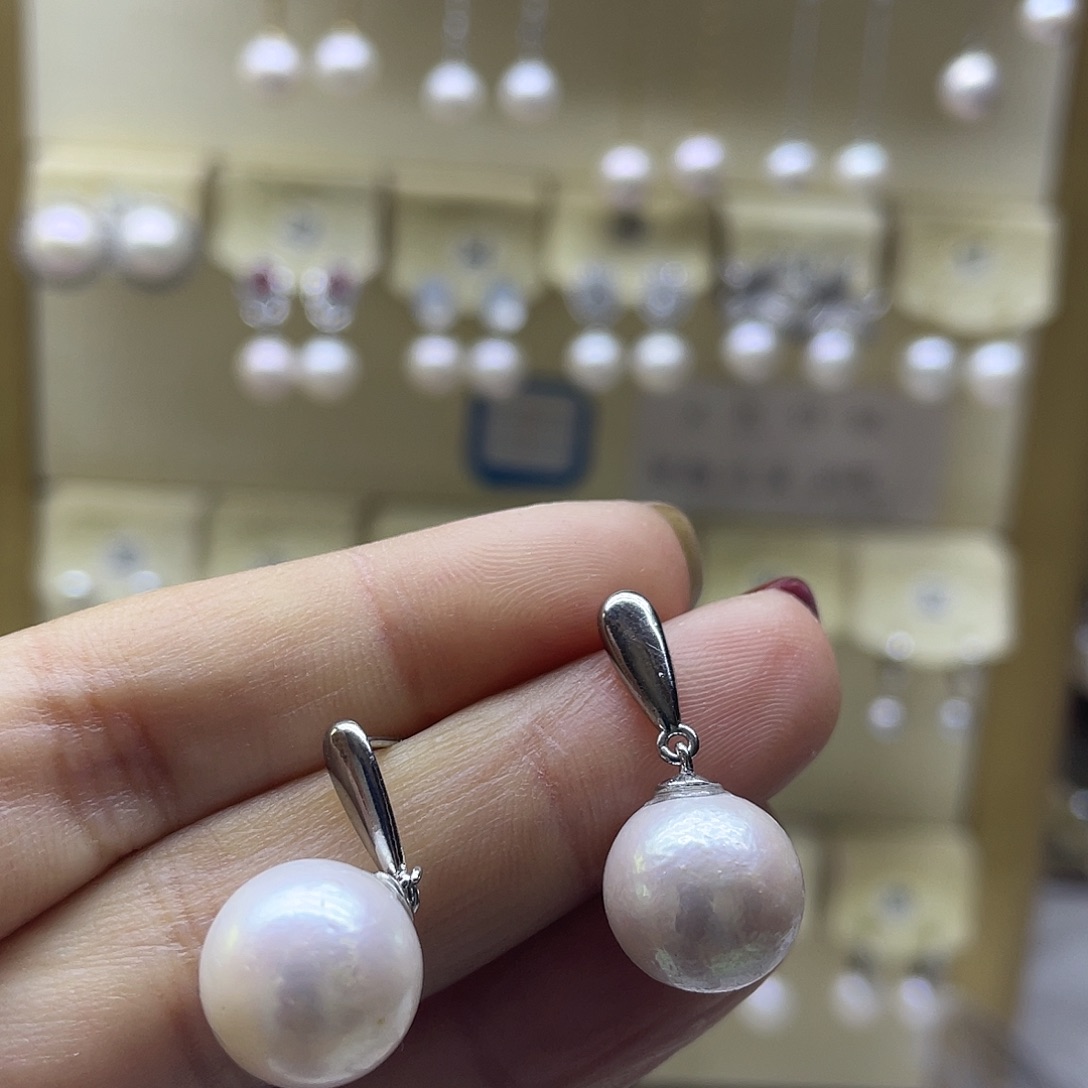 淡水珍珠银S925镶嵌耳饰