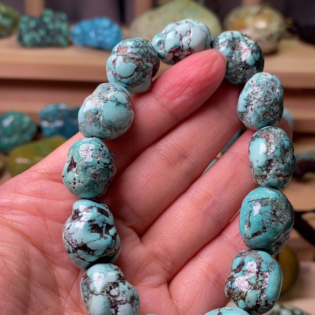 绿松石未镶嵌珠宝奇石