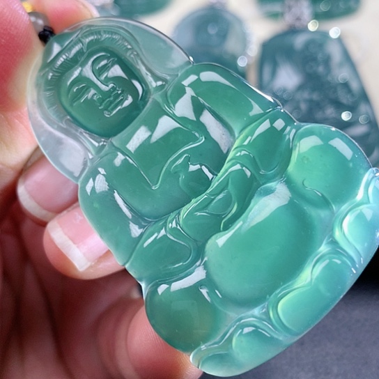 【闪购商品】翡翠颈饰未镶嵌天然翡翠