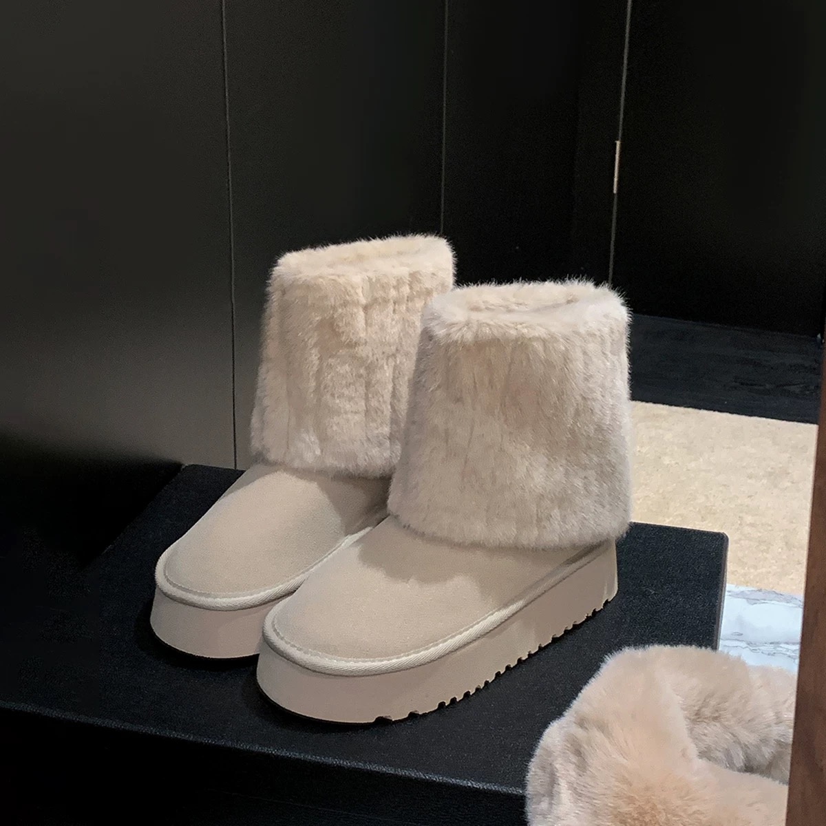 酥酥轻奢女鞋冬季厚底冰岛雪地靴