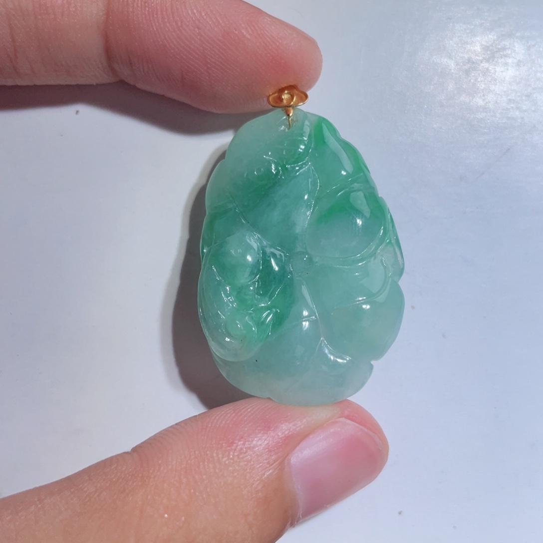 翡翠18K金镶嵌颈饰翡翠