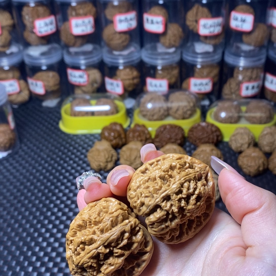 文玩核桃吊坠大粗筋43