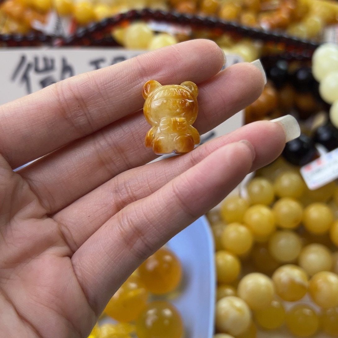 琥珀珠宝奇石未镶嵌