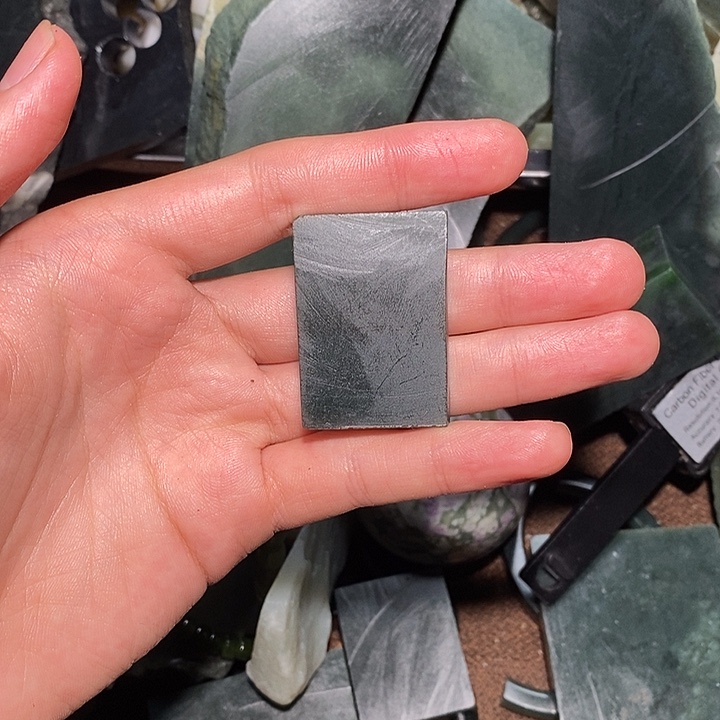 未镶嵌和田玉（青玉）珠宝半成品
