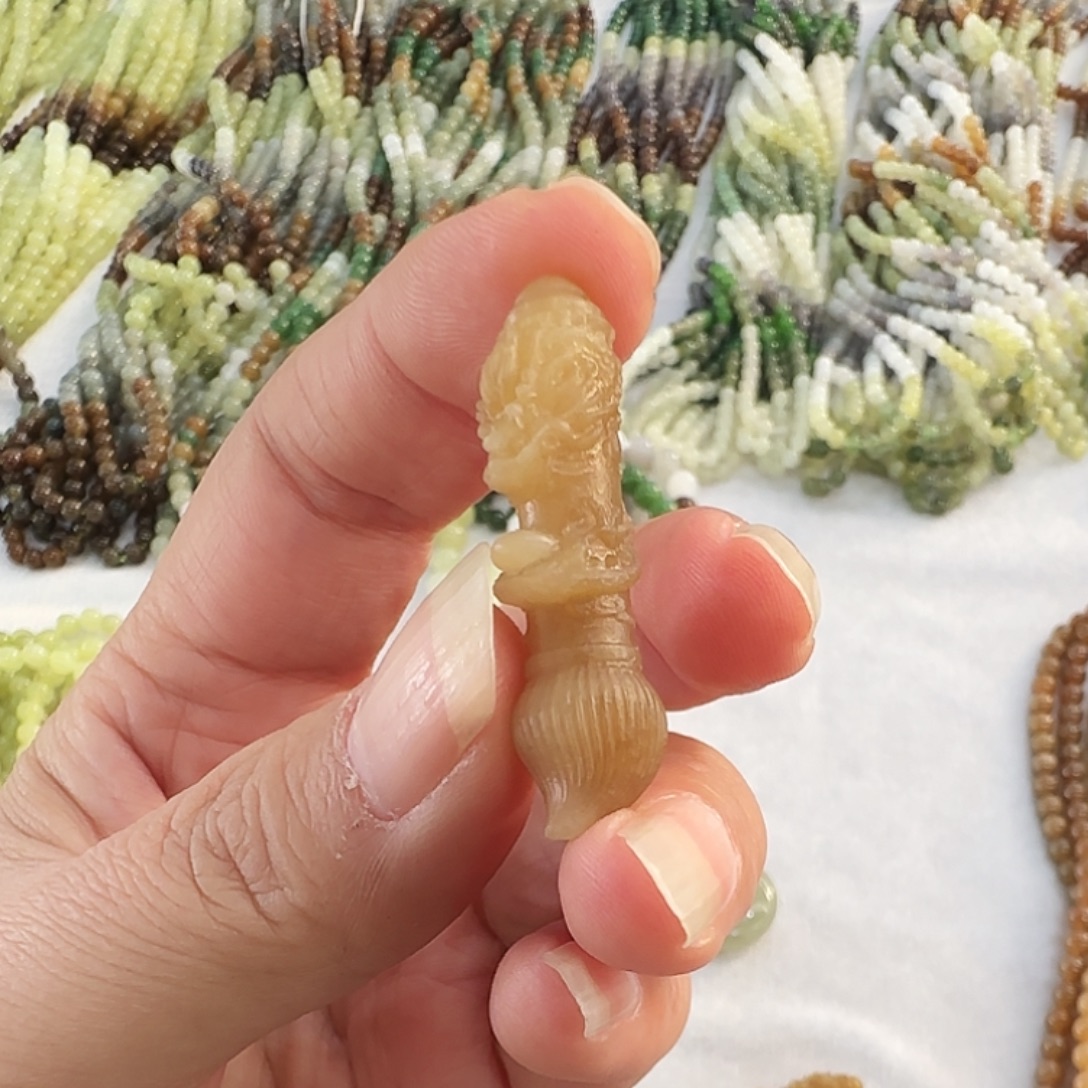 和田玉未镶嵌吊坠(不含链)