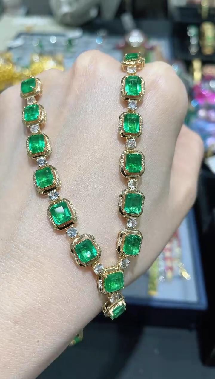 18K金镶嵌天然祖母绿项链套链