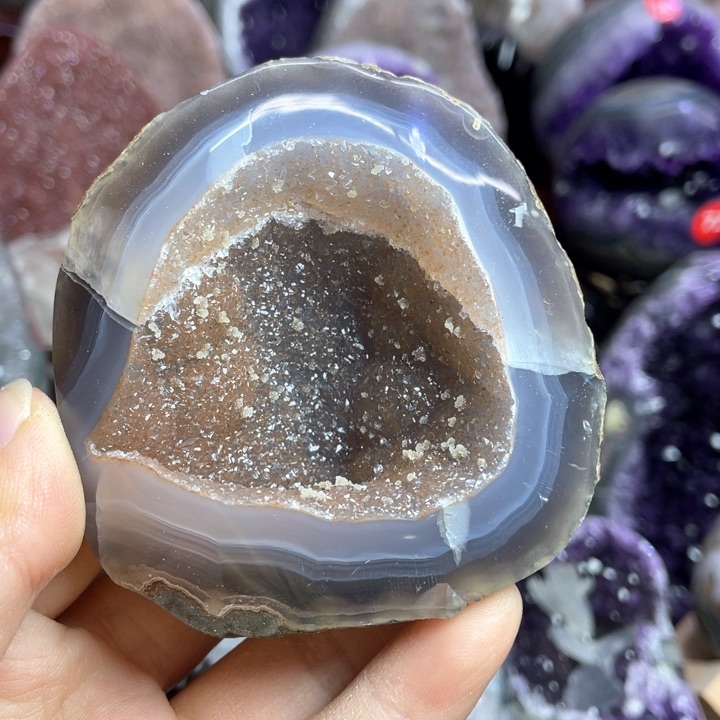 水晶摆件未镶嵌捡漏