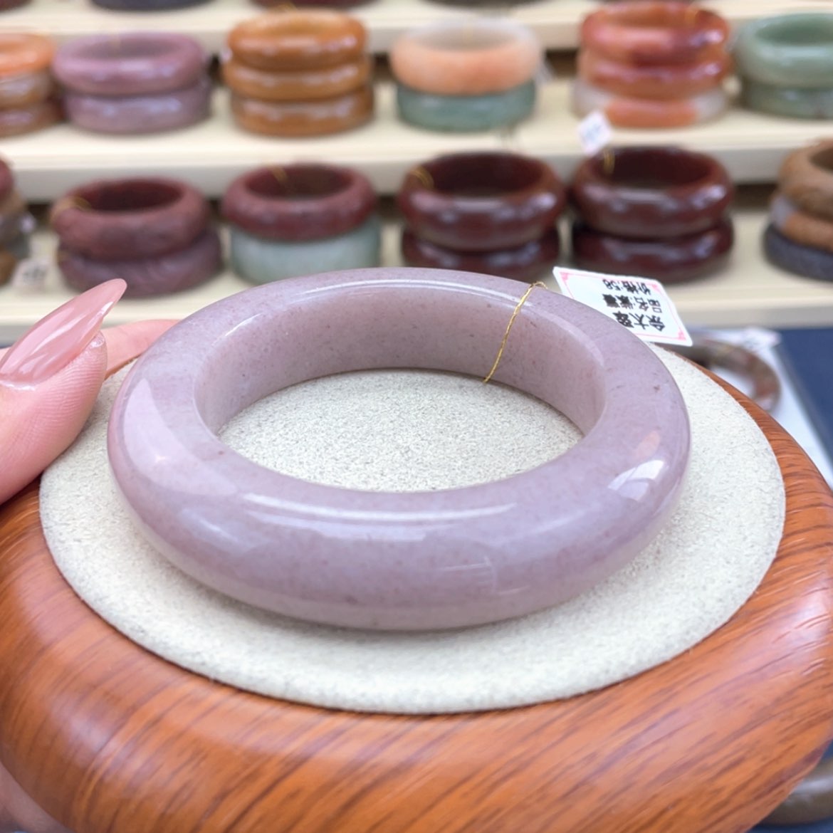 【闪购商品】石英质玉手镯未镶嵌