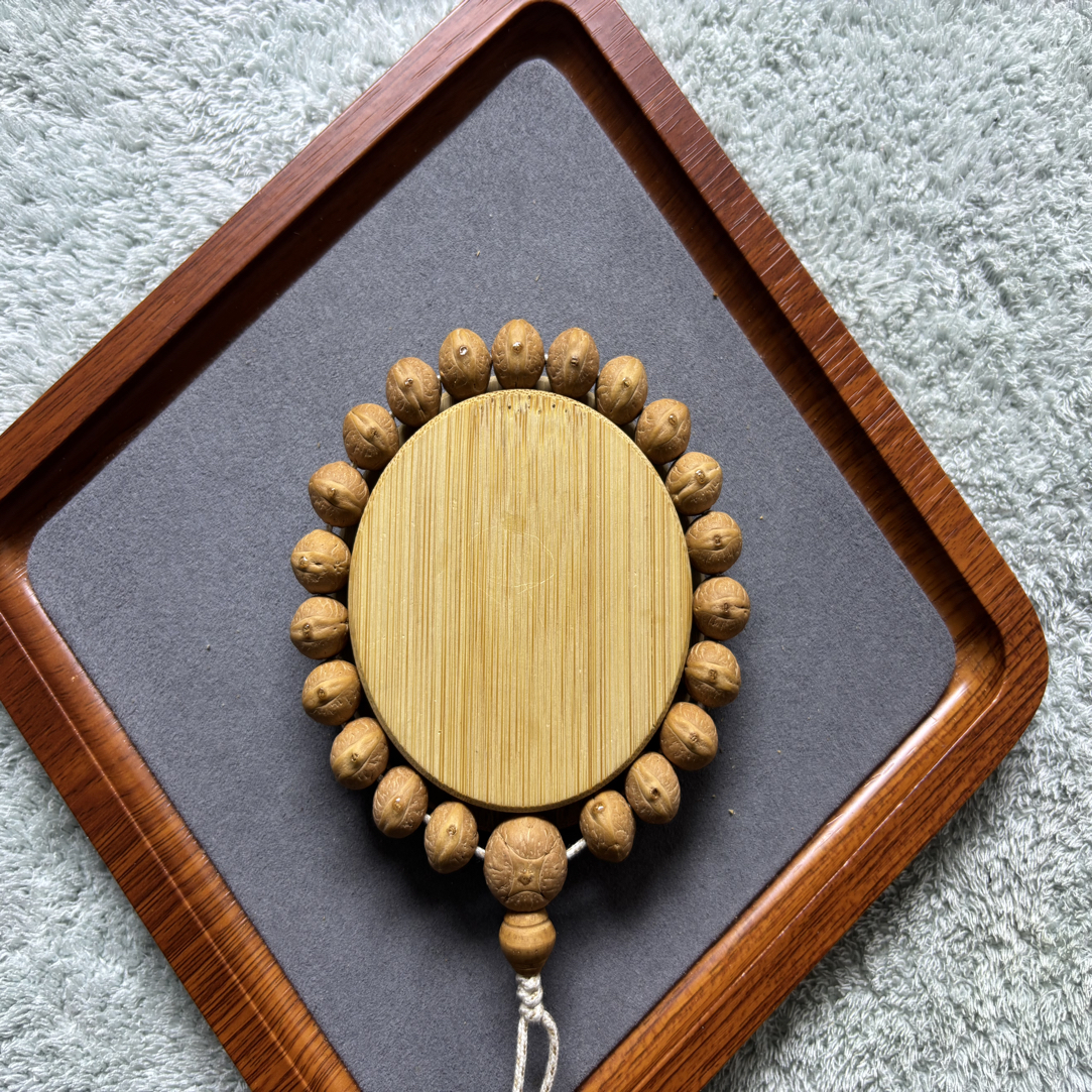 碟王！凤眼菩提实心籽超级飞碟12.5玉化皮