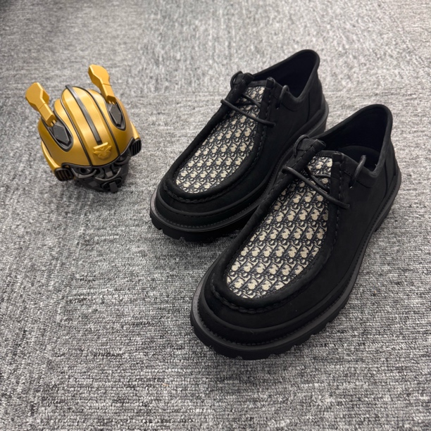 未使用 DIOR/迪奥 /43码/老花满印马丁靴/公价8600/GM000434