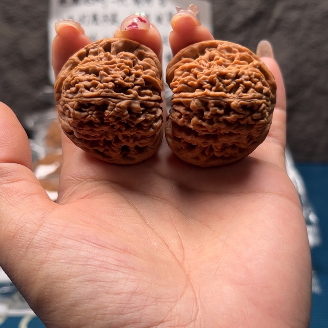 1***3把件文玩核桃南疆42微色差