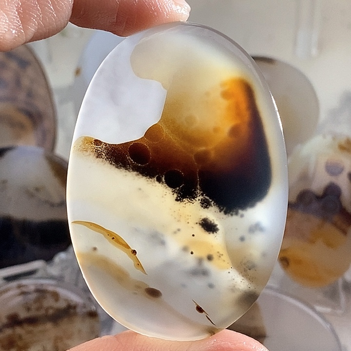 玛瑙/玉髓颈饰未镶嵌