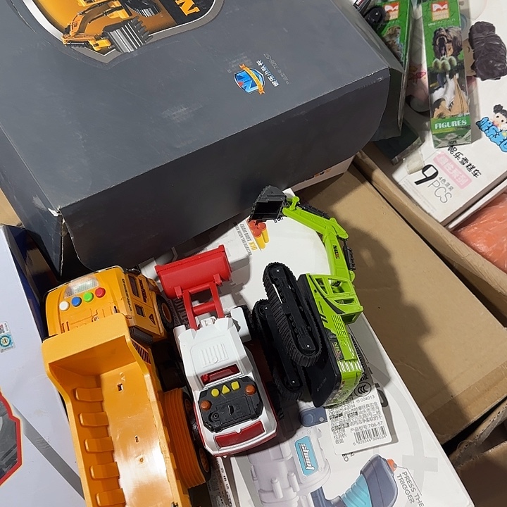 塑料福利工程车套装