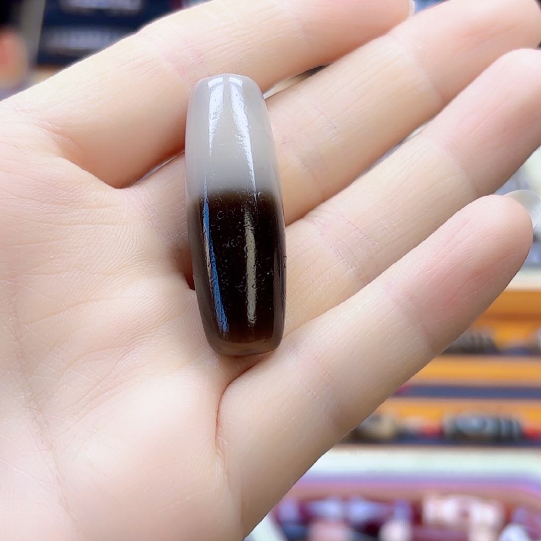 玛瑙/玉髓颈饰未镶嵌贩****@