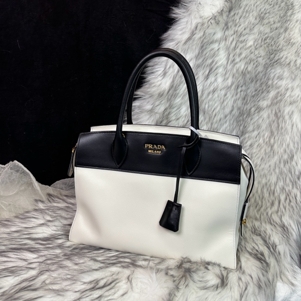 95新 Prada/普拉达 黑白拼色手提托特包