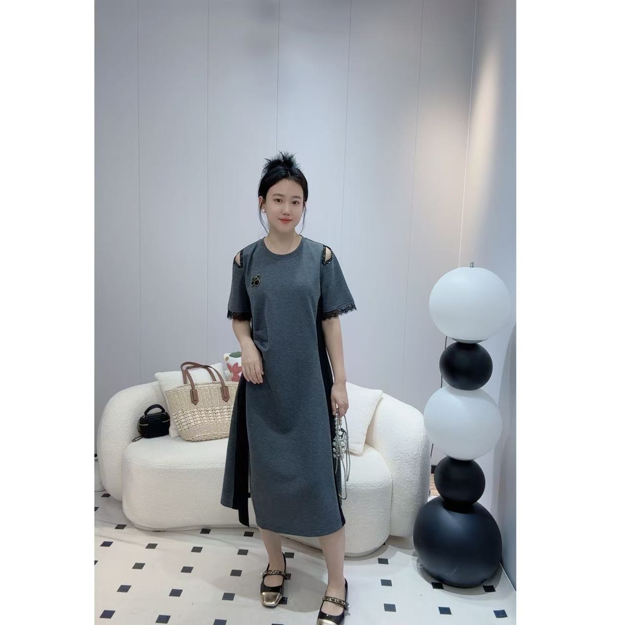 时尚气质显瘦夏季休闲复古宽松修身连衣裙