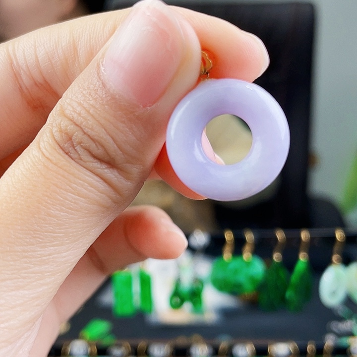 翡翠颈饰18K金镶嵌饰品