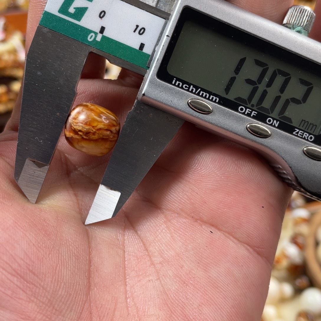 琥珀未镶嵌珠宝奇石有皮纹13