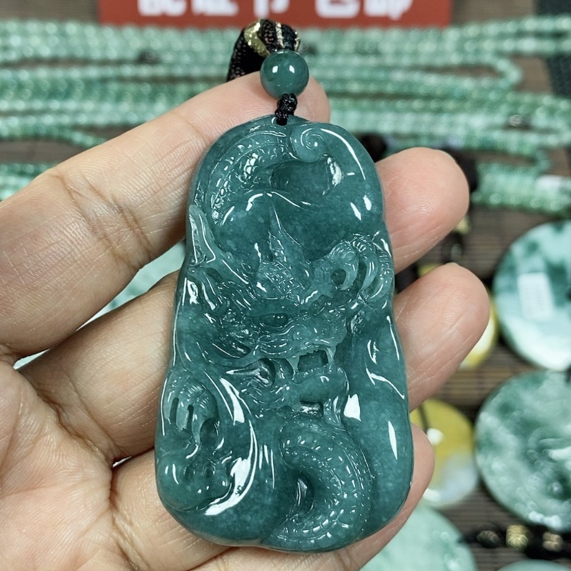 【闪购商品】翡翠颈饰未镶嵌玉吊坠翡翠玉随性龙牌