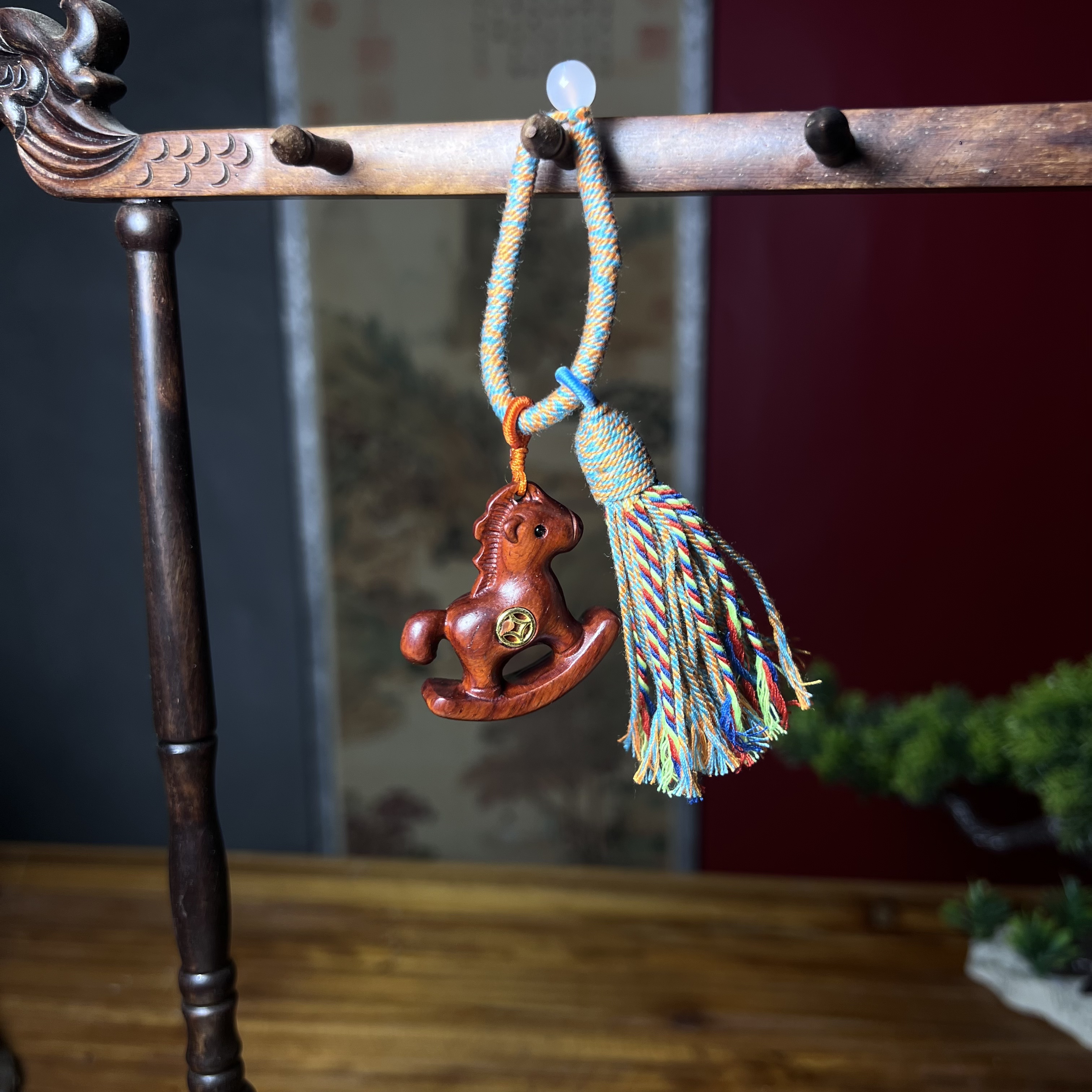 木雕木马摇摇马挂件流苏包包挂文玩挂饰生肖马钥匙扣编织绳木作