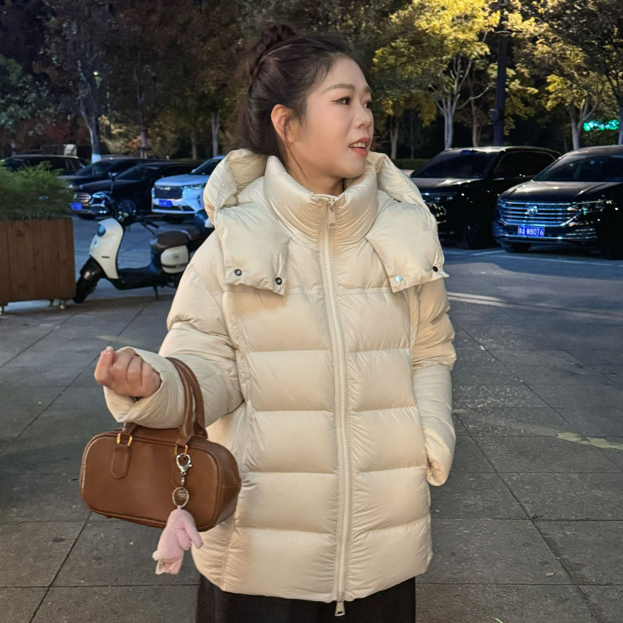 中长款90白鸭绒大码羽绒服女200斤宽松显瘦加厚连帽胖mm同工同料