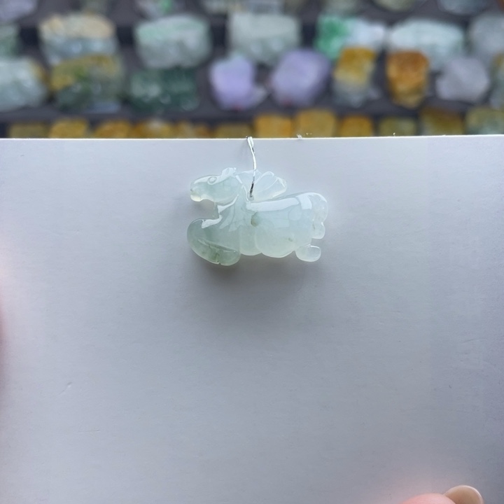 翡翠颈饰未镶嵌马
