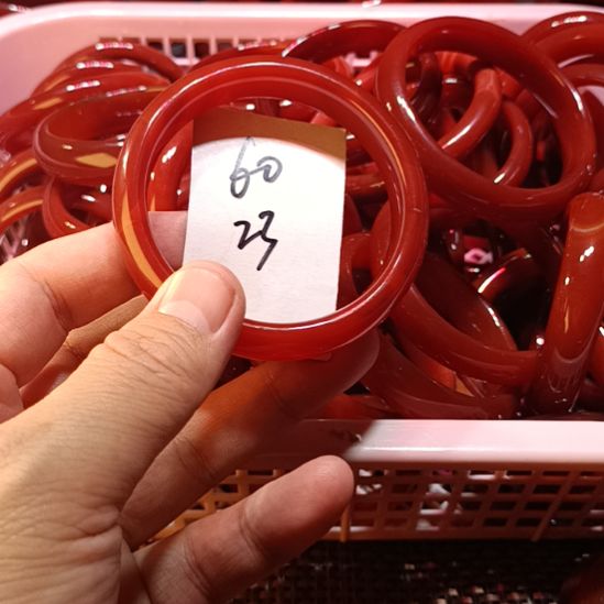 玛瑙/玉髓未镶嵌手镯