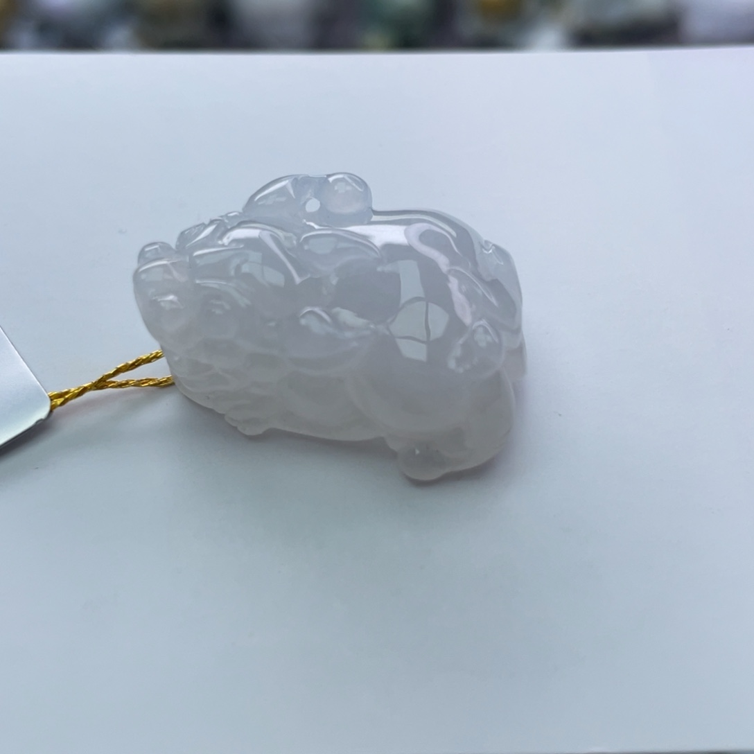 翡翠颈饰未镶嵌貔貅