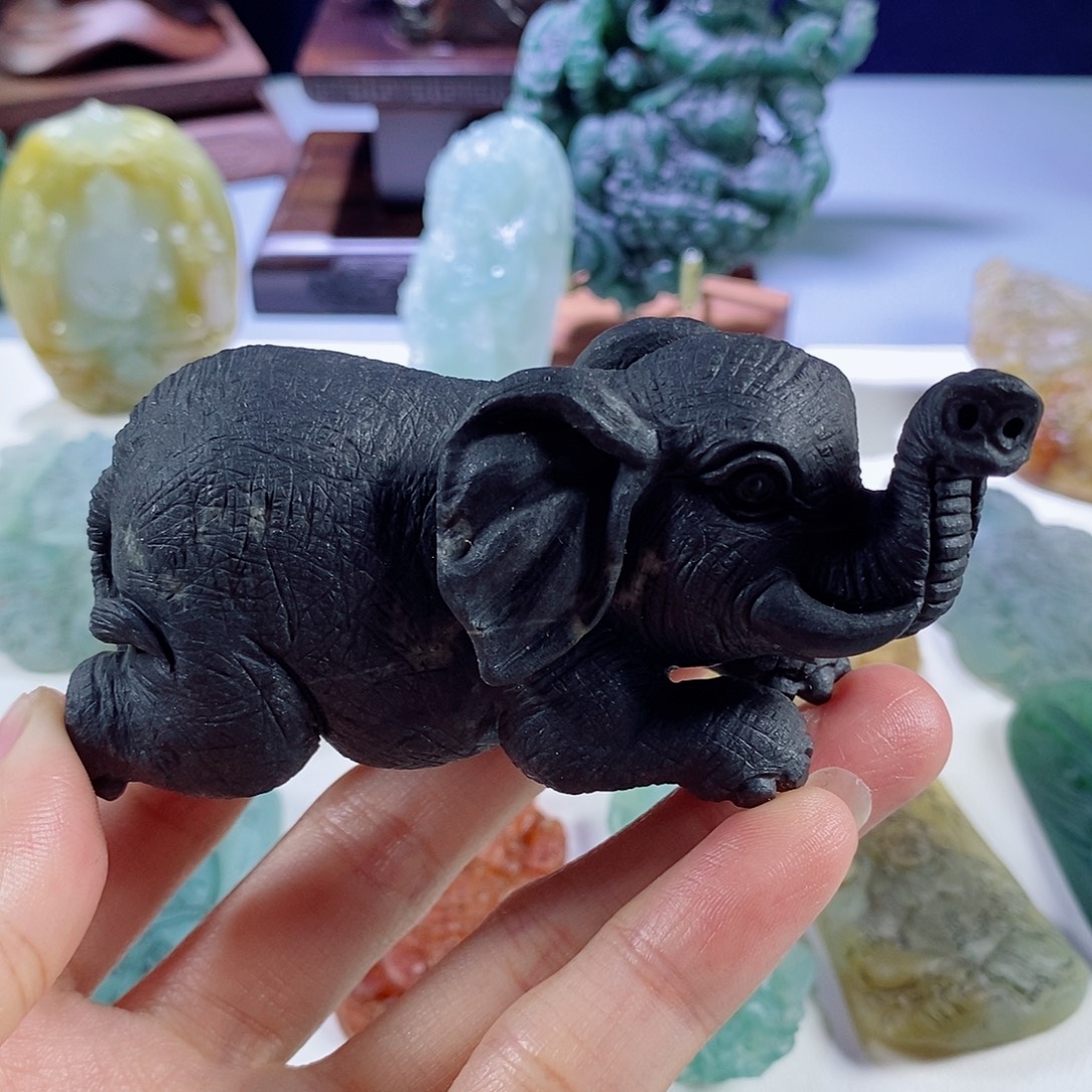 定制翡翠未镶嵌天然a货翡翠乌鸡大象