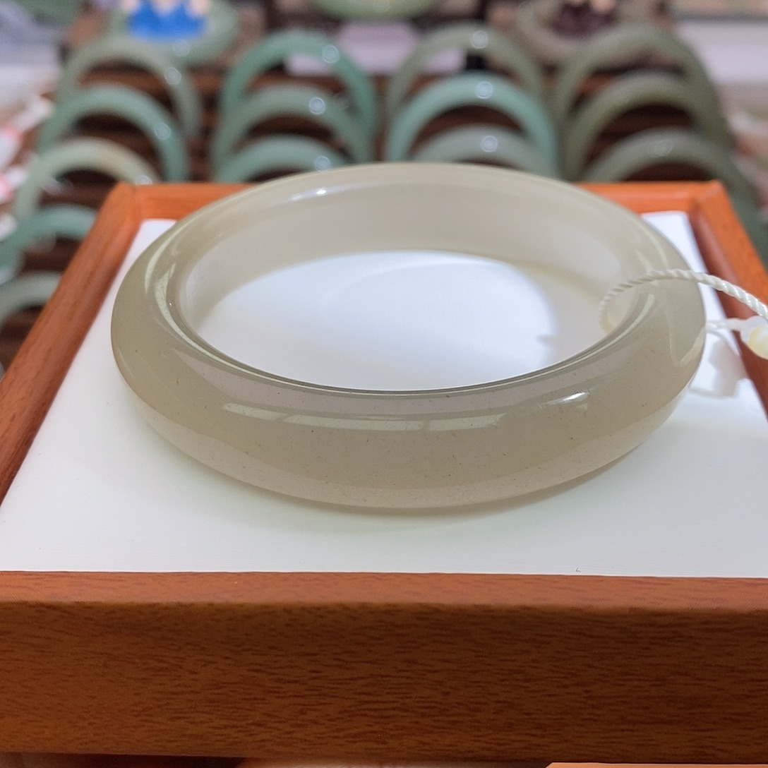 东陵石未镶嵌手镯55/56