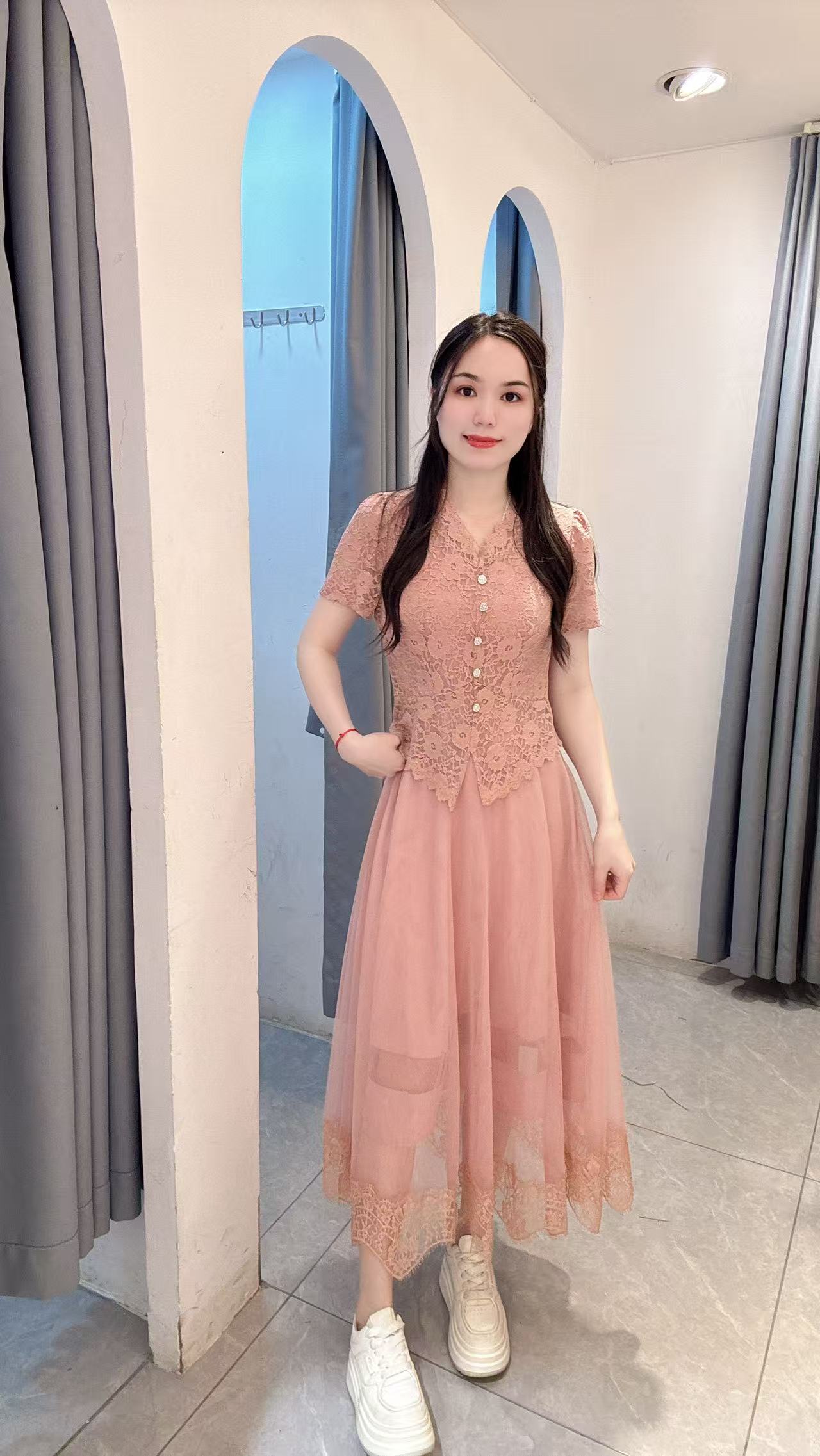 丹妮丝显瘦中长裙夏季蕾丝刺绣假两件减龄气质连衣裙