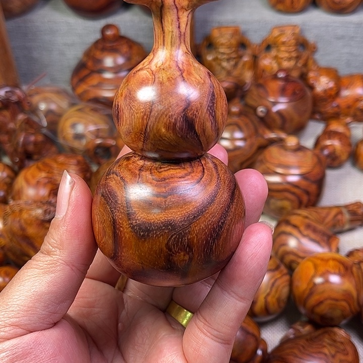 黄花梨/降香黄檀高*生海南黄花梨油梨工艺品