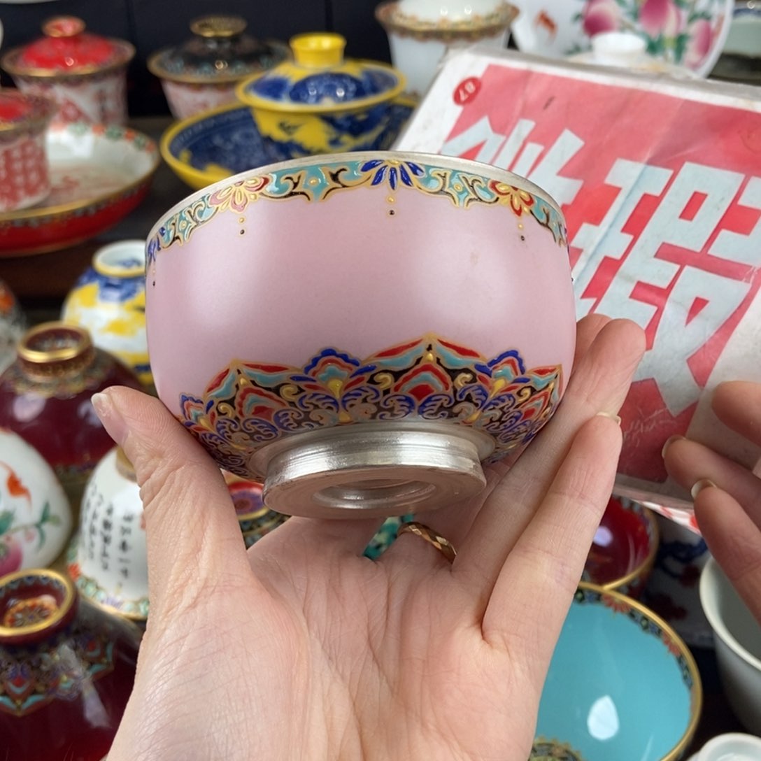 陶瓷艺术家的作品是一种非常感谢大家