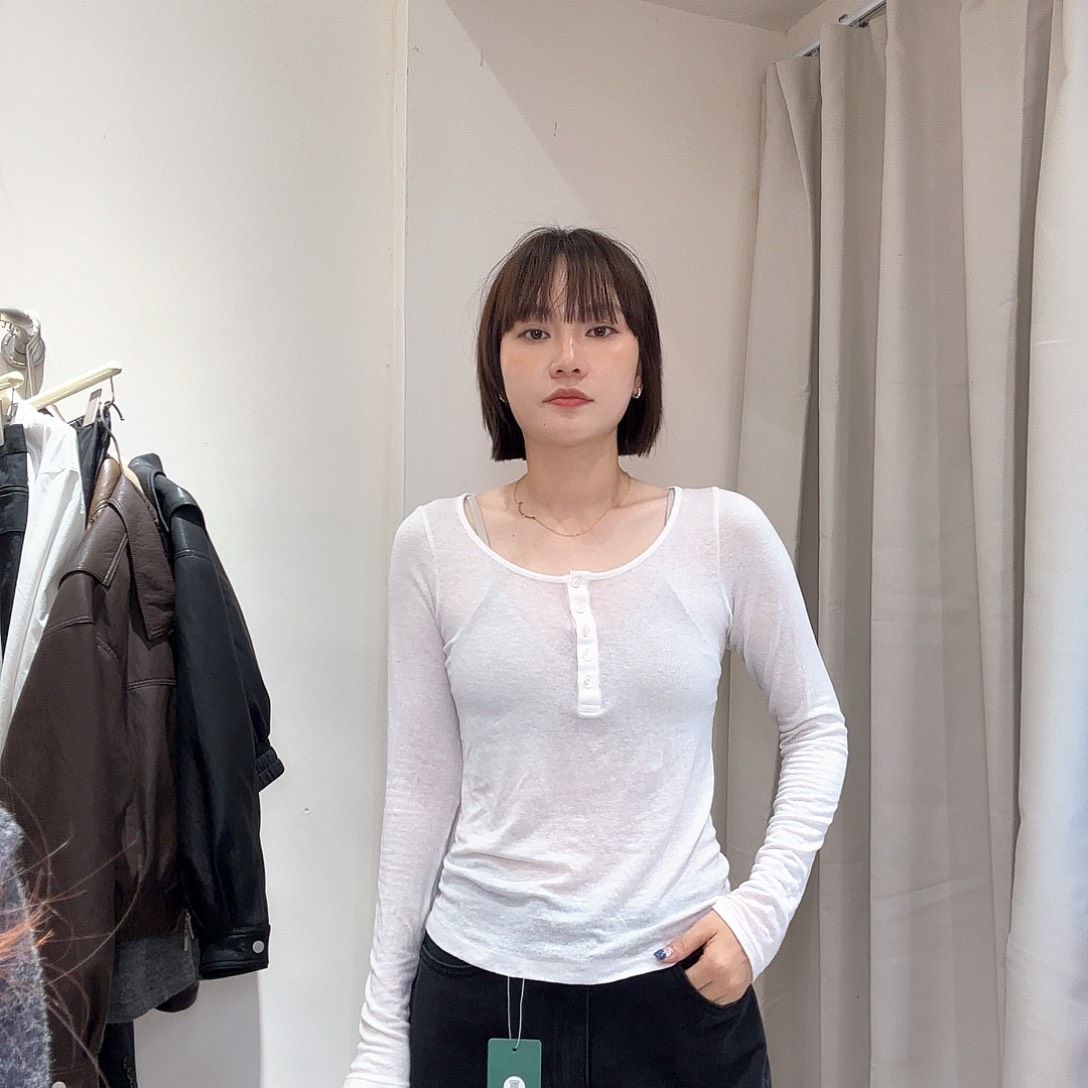 no退no换 st白色纽扣打底