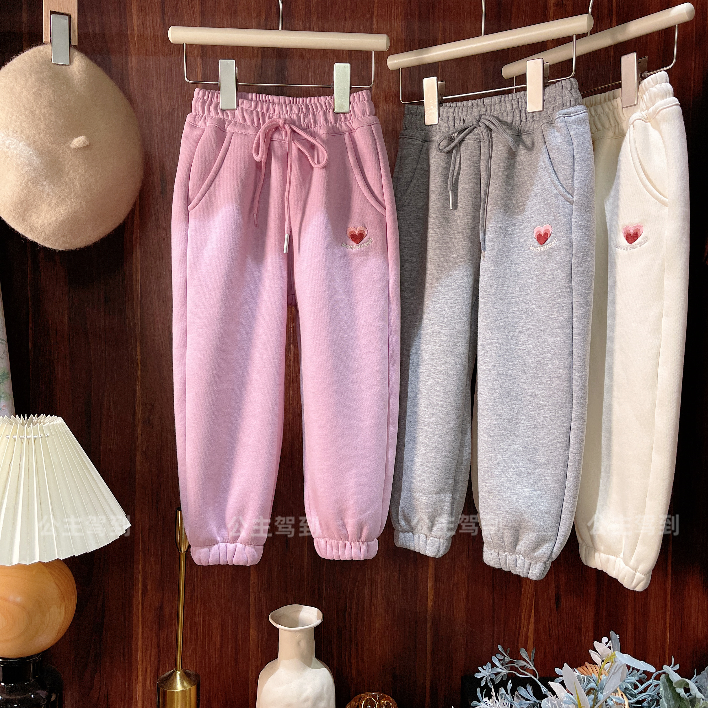 现货【爱心卫裤】8367休闲裤秋冬一体绒女童秋冬加绒保暖儿童裤子