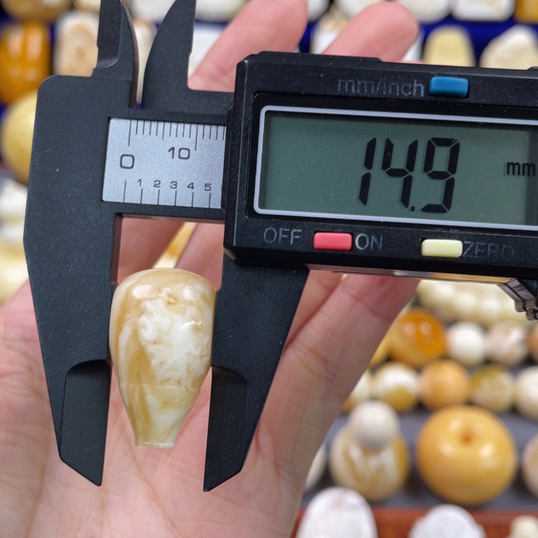 蜜蜡裸石未镶嵌琥珀蜜蜡三通牌