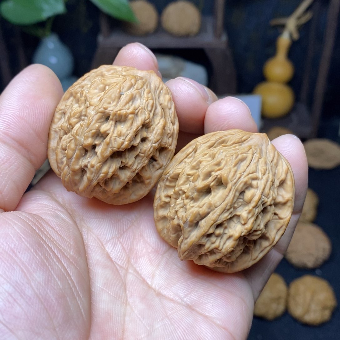 文玩核桃吊坠39虎头