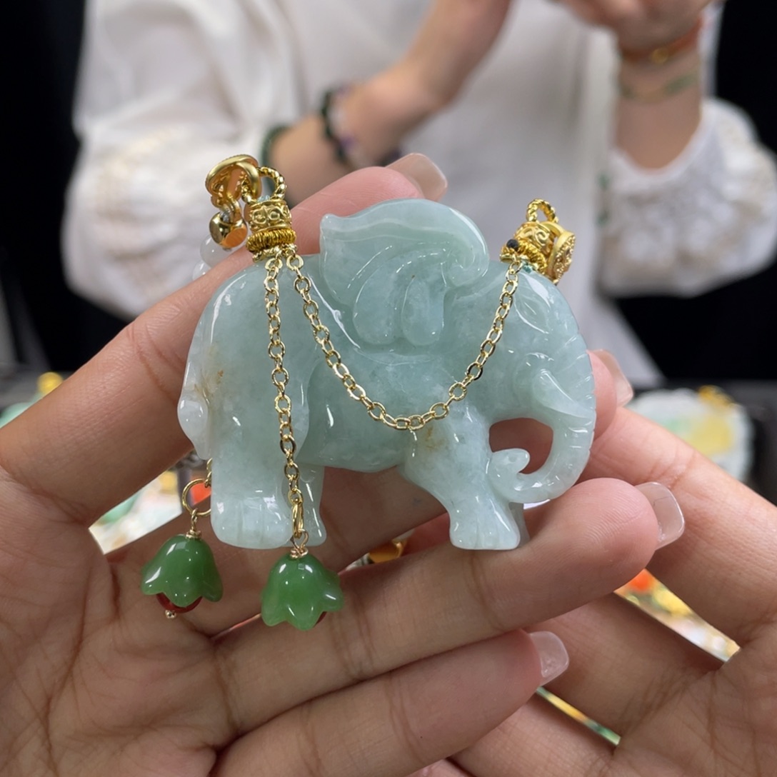 翡翠颈饰未镶嵌代编织