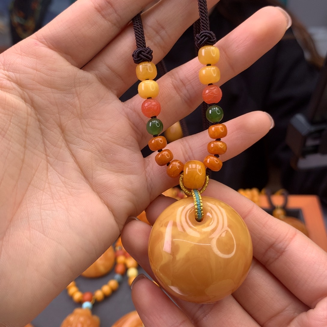 蜜蜡颈饰未镶嵌天然