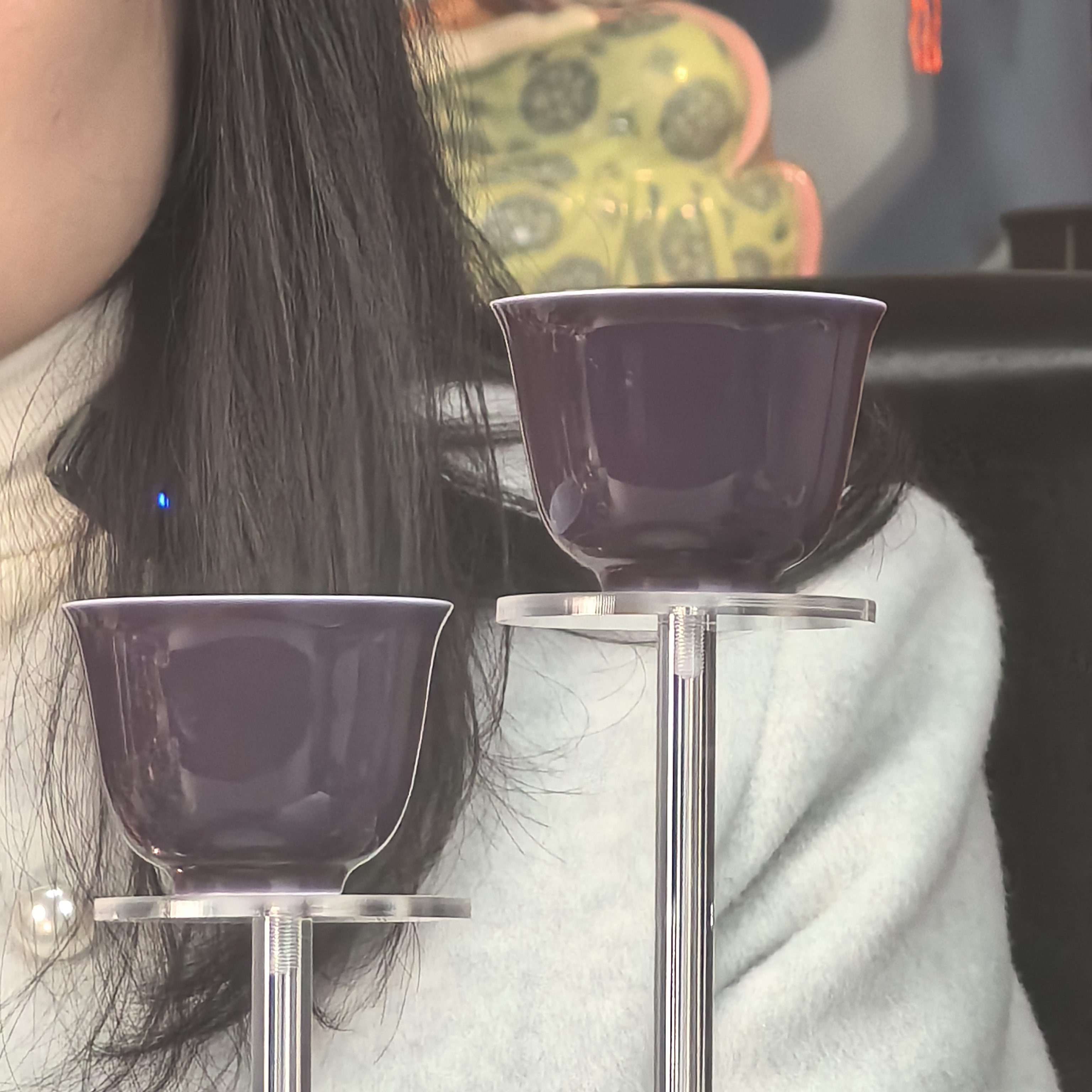 清 茄皮紫单色釉对杯