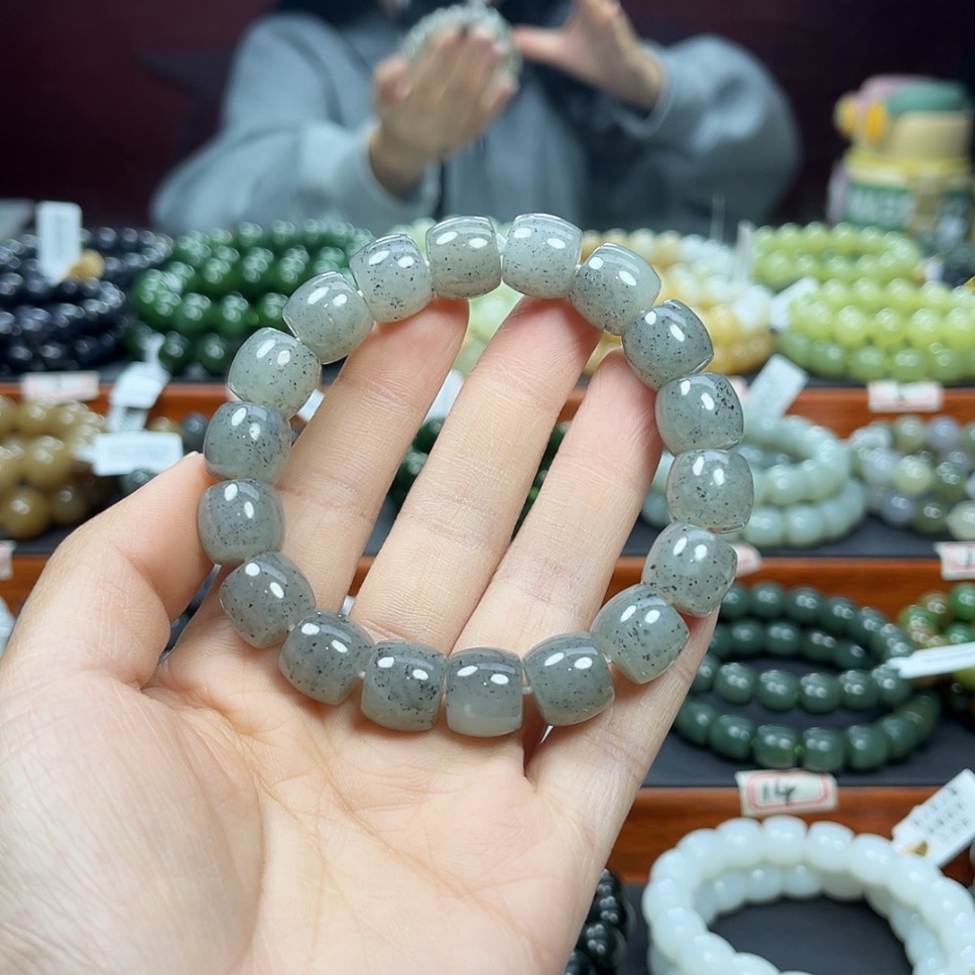 和田玉未镶嵌手链