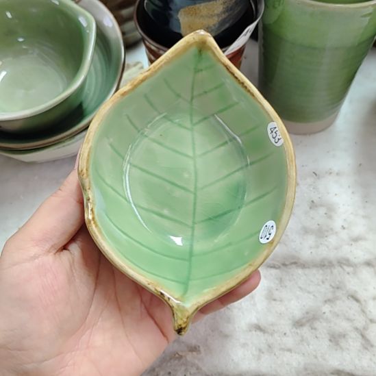 瓷片五厂七厂四厂均有微瑕疵