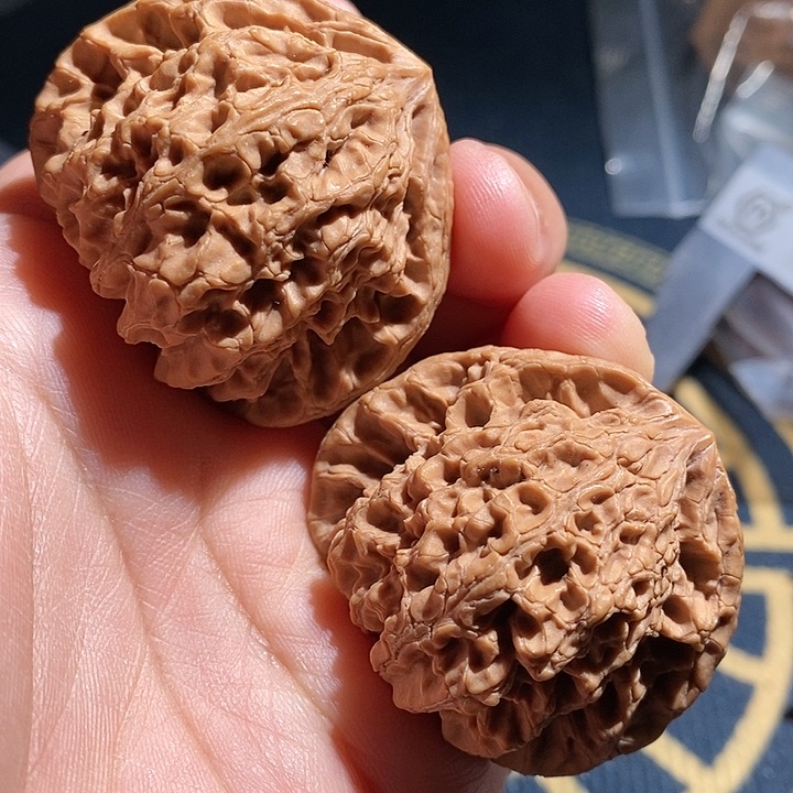 【闪购商品】文玩核桃吊坠狮子毛