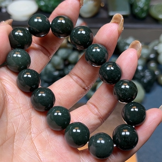 和田玉手串未镶嵌