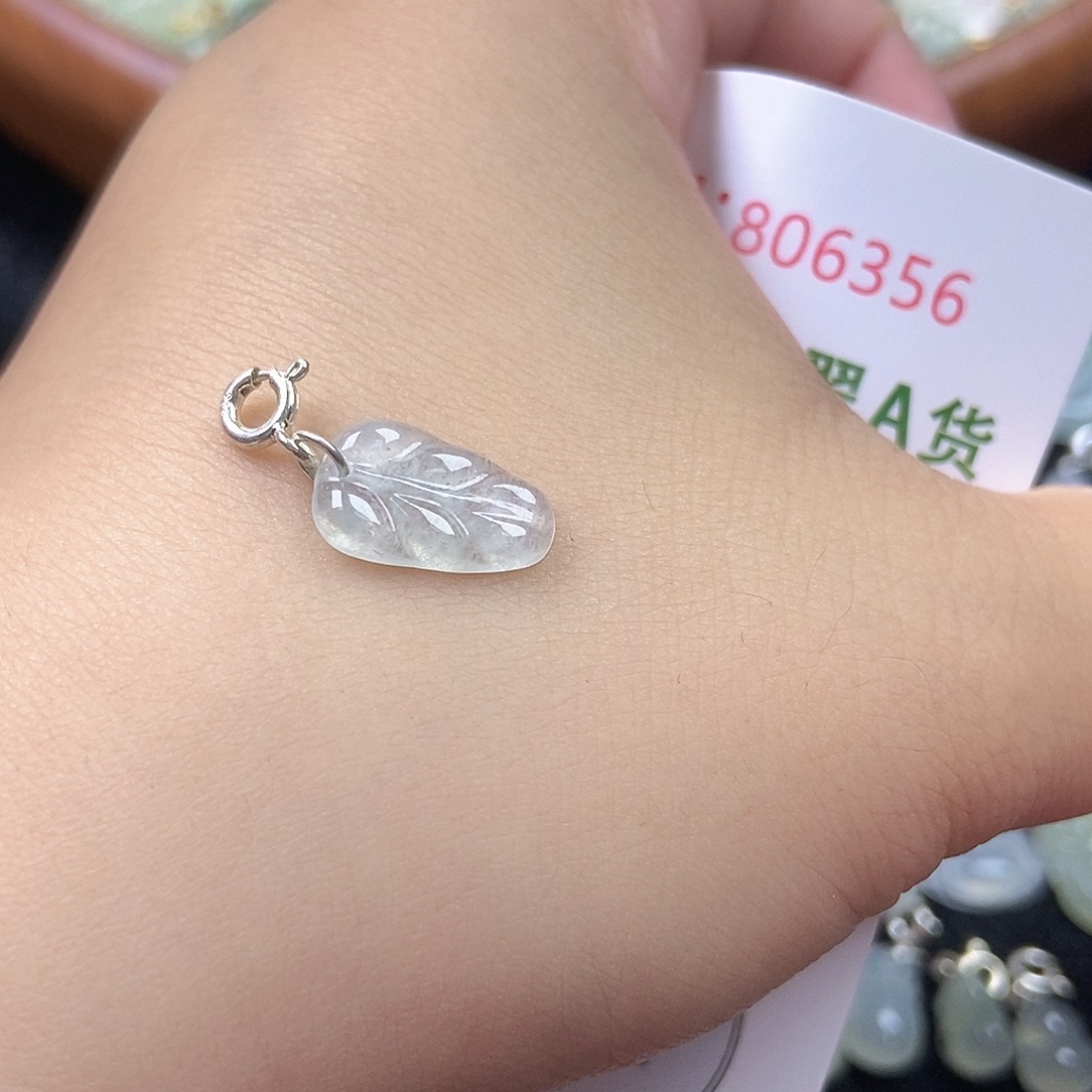 未镶嵌挂件翡翠天然