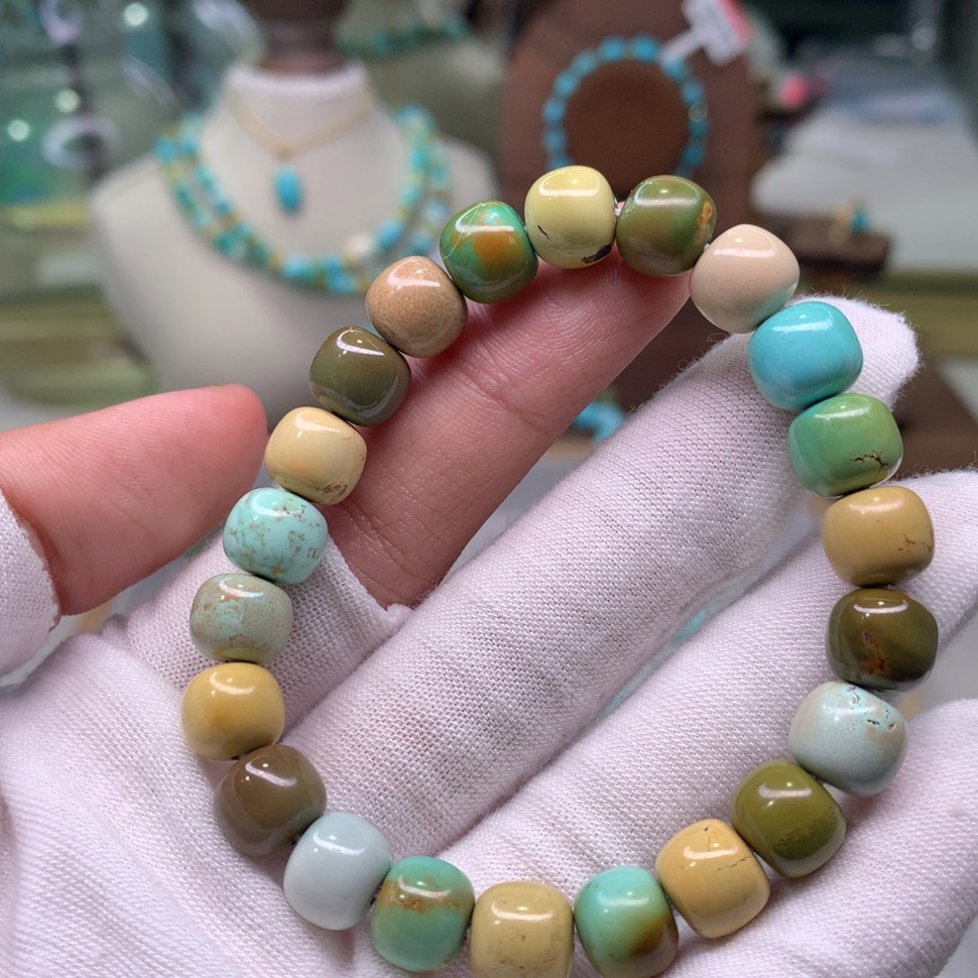 绿松石配饰未镶嵌