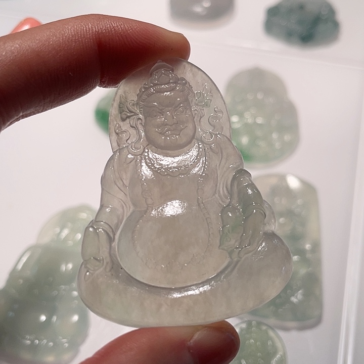 定制翡翠未镶嵌挂件